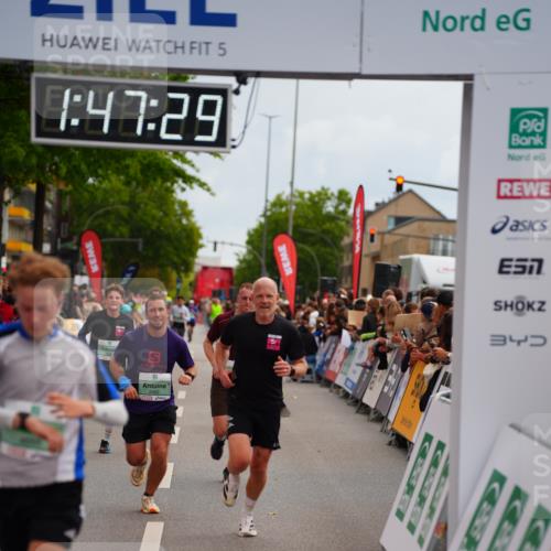 20.09.2026 - PSD Bank Halbmarathon LAZAROV Photography http://msf.ph/oto/10508939 20.09.2026 11:47:29 Ziel 1234, 2462, 3562, 3639, 4481, 4655 meine-sportfotos.de
