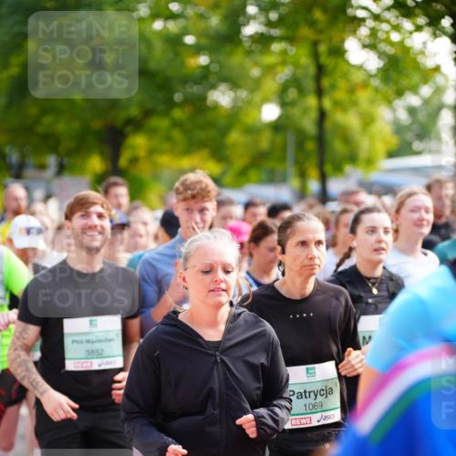 20.09.2026 - PSD Bank Halbmarathon LAZAROV Photography http://msf.ph/oto/10508953 20.09.2026 10:09:24 Laufen 1972, 3852, 2393, 1069 meine-sportfotos.de