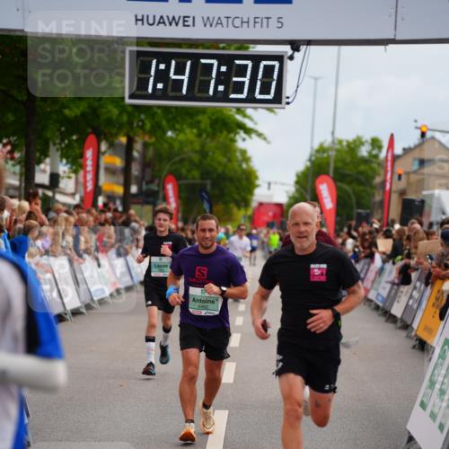 20.09.2026 - PSD Bank Halbmarathon LAZAROV Photography http://msf.ph/oto/10508967 20.09.2026 11:47:30 Ziel 1234, 2462, 3562, 3639, 4481, 4655 meine-sportfotos.de