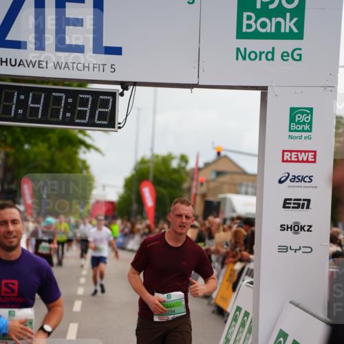 20.09.2026 - PSD Bank Halbmarathon LAZAROV Photography http://msf.ph/oto/10509015 20.09.2026 11:47:32 Ziel 1234, 2462, 2583, 3562, 4481, 4655 meine-sportfotos.de