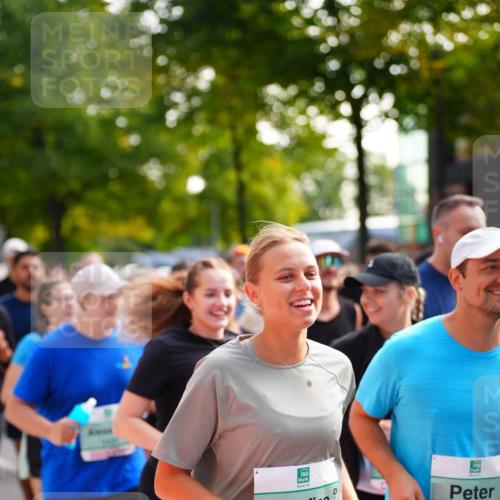 20.09.2026 - PSD Bank Halbmarathon LAZAROV Photography http://msf.ph/oto/10509022 20.09.2026 10:09:30 Laufen 3938, 3937 meine-sportfotos.de