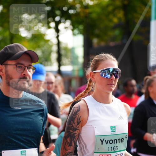 20.09.2026 - PSD Bank Halbmarathon LAZAROV Photography http://msf.ph/oto/10509084 20.09.2026 10:09:36 Laufen 1165, 1166 meine-sportfotos.de