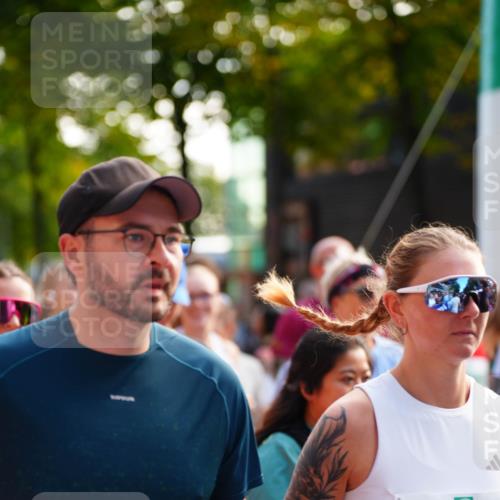20.09.2026 - PSD Bank Halbmarathon LAZAROV Photography http://msf.ph/oto/10509091 20.09.2026 10:09:36 Laufen 1165, 1166 meine-sportfotos.de