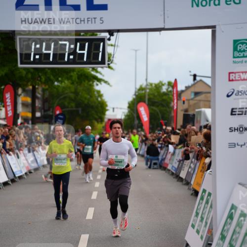 20.09.2026 - PSD Bank Halbmarathon LAZAROV Photography http://msf.ph/oto/10509103 20.09.2026 11:47:40 Ziel 1234, 2074, 2583, 2859, 3562, 3914 meine-sportfotos.de
