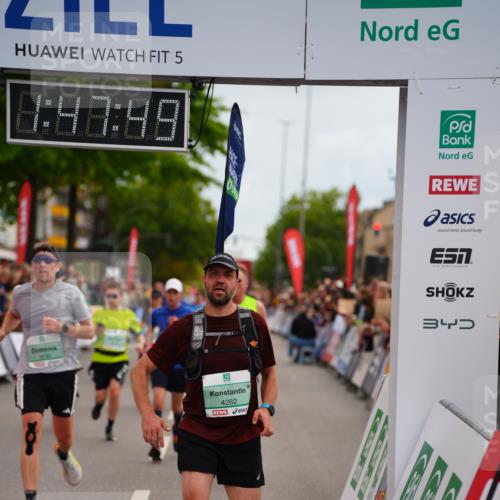 20.09.2026 - PSD Bank Halbmarathon LAZAROV Photography http://msf.ph/oto/10509265 20.09.2026 11:47:48 Ziel 1661, 1712, 2074, 2177, 2828, 2859, 3239, 3330, 3504, 3914, 4262, 4662 meine-sportfotos.de