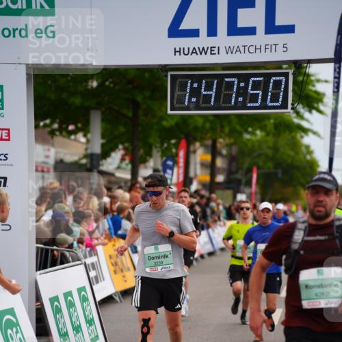 20.09.2026 - PSD Bank Halbmarathon LAZAROV Photography http://msf.ph/oto/10509281 20.09.2026 11:47:49 Ziel 1661, 1712, 2074, 2177, 2828, 2836, 2859, 3239, 3330, 3504, 3586, 3914, 4262, 4662 meine-sportfotos.de