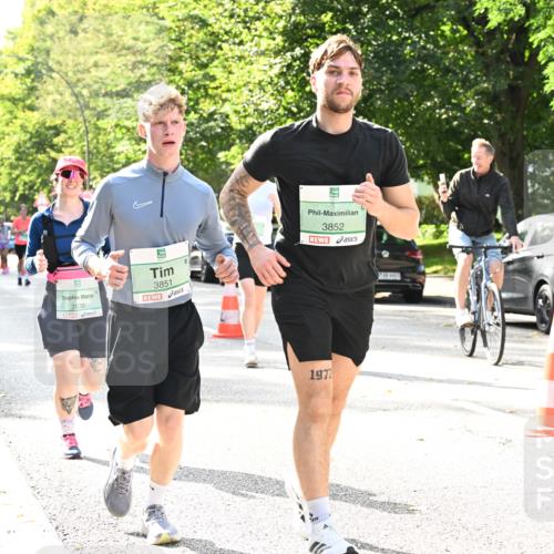 20.09.2026 - PSD Bank Halbmarathon Dr. Thomas Lammeyer http://msf.ph/oto/10509320 20.09.2026 11:05:30 Laufen 2635, 3851, 3852, 1972 meine-sportfotos.de