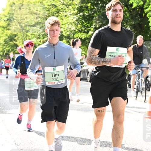 20.09.2026 - PSD Bank Halbmarathon Dr. Thomas Lammeyer http://msf.ph/oto/10509329 20.09.2026 11:05:30 Laufen 2635, 3851, 1972 meine-sportfotos.de