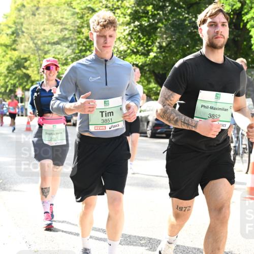 20.09.2026 - PSD Bank Halbmarathon Dr. Thomas Lammeyer http://msf.ph/oto/10509333 20.09.2026 11:05:30 Laufen 2635, 3851, 1972, 3852 meine-sportfotos.de