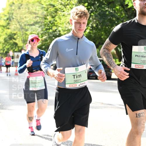 20.09.2026 - PSD Bank Halbmarathon Dr. Thomas Lammeyer http://msf.ph/oto/10509341 20.09.2026 11:05:30 Laufen 3851, 3852, 1972 meine-sportfotos.de