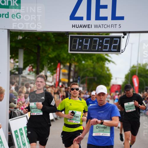 20.09.2026 - PSD Bank Halbmarathon LAZAROV Photography http://msf.ph/oto/10509343 20.09.2026 11:47:52 Ziel 1661, 1712, 1897, 2177, 2828, 2836, 3239, 3330, 3504, 3586, 4248, 4262, 4622, 4662 meine-sportfotos.de