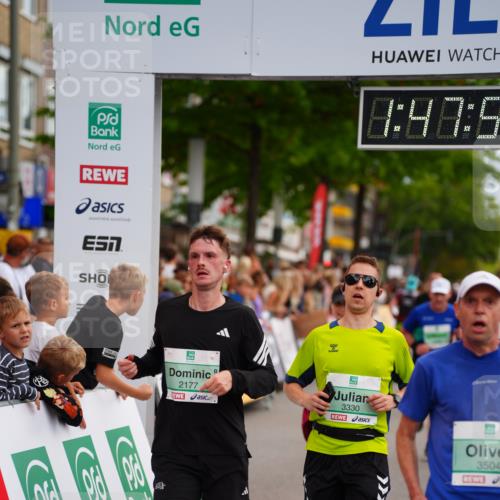 20.09.2026 - PSD Bank Halbmarathon LAZAROV Photography http://msf.ph/oto/10509374 20.09.2026 11:47:52 Ziel 1661, 1712, 1897, 2177, 2828, 2836, 3239, 3330, 3504, 3586, 4248, 4262, 4622, 4662 meine-sportfotos.de