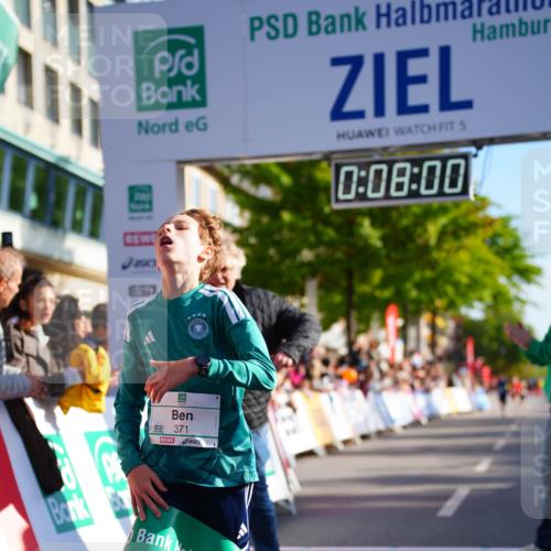 20.09.2026 - PSD Bank Halbmarathon LAZAROV Photography http://msf.ph/oto/10509417 20.09.2026 10:27:24 Laufen 0, 08, 00, 371 meine-sportfotos.de