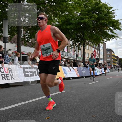 20.09.2026 - PSD Bank Halbmarathon J. Mangold http://msf.ph/oto/10509420 20.09.2026 11:32:46 Ziel 1310, 1922, 2498, 3423, 3508 meine-sportfotos.de