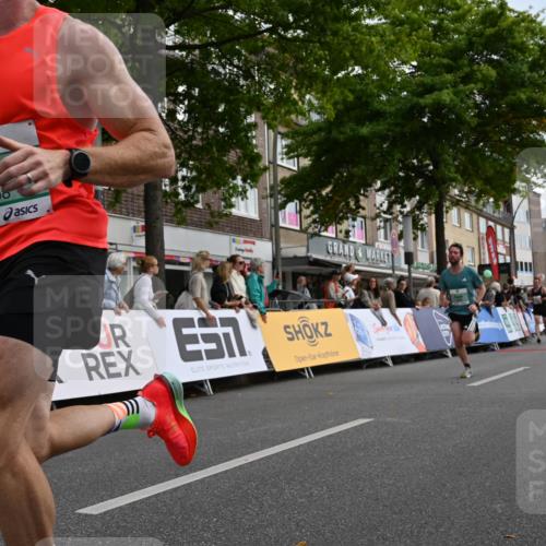 20.09.2026 - PSD Bank Halbmarathon J. Mangold http://msf.ph/oto/10509425 20.09.2026 11:32:47 Ziel 1310, 1721, 1922, 2498, 3423, 3508 meine-sportfotos.de