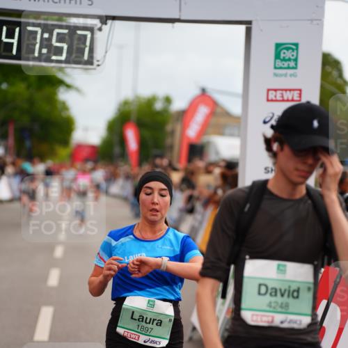 20.09.2026 - PSD Bank Halbmarathon LAZAROV Photography http://msf.ph/oto/10509480 20.09.2026 11:47:57 Ziel 1897, 2177, 2828, 2836, 3239, 3330, 3504, 3586, 4226, 4248, 4622 meine-sportfotos.de