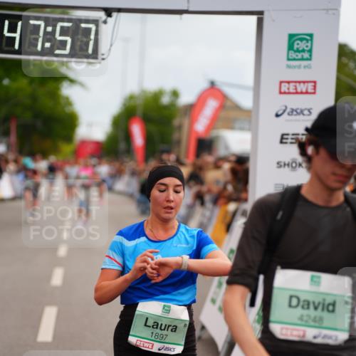 20.09.2026 - PSD Bank Halbmarathon LAZAROV Photography http://msf.ph/oto/10509486 20.09.2026 11:47:57 Ziel 1897, 2177, 2828, 2836, 3239, 3330, 3504, 3586, 4226, 4248, 4622 meine-sportfotos.de