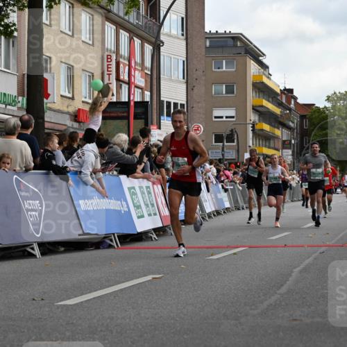 20.09.2026 - PSD Bank Halbmarathon J. Mangold http://msf.ph/oto/10509510 20.09.2026 11:33:01 Ziel 1721, 1849, 3774, 3994, 4116, 4134, 4145, 4614 meine-sportfotos.de