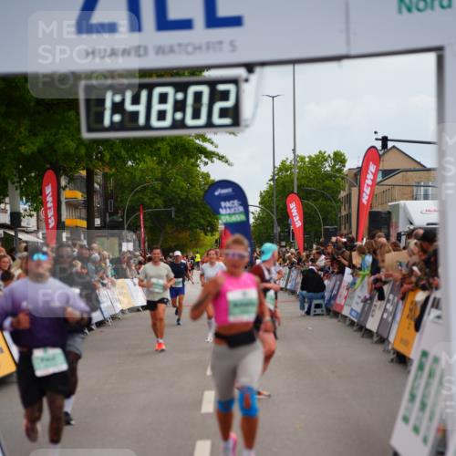 20.09.2026 - PSD Bank Halbmarathon LAZAROV Photography http://msf.ph/oto/10509550 20.09.2026 11:48:01 Ziel 1897, 2451, 2707, 2836, 3586, 4117, 4226, 4248, 4622 meine-sportfotos.de