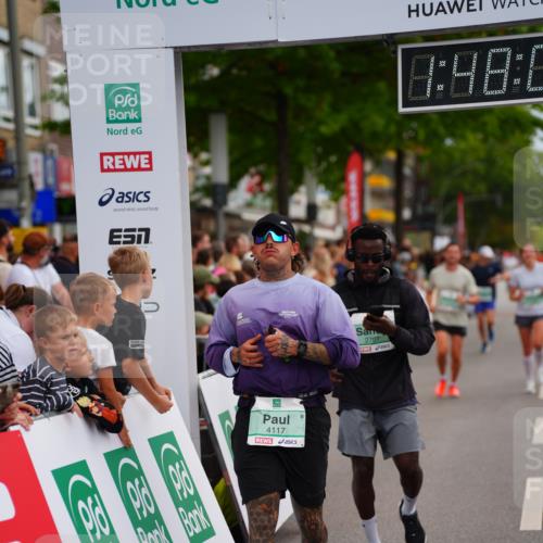 20.09.2026 - PSD Bank Halbmarathon LAZAROV Photography http://msf.ph/oto/10509627 20.09.2026 11:48:03 Ziel 1440, 1897, 2309, 2451, 2674, 2707, 4117, 4226, 4622 meine-sportfotos.de