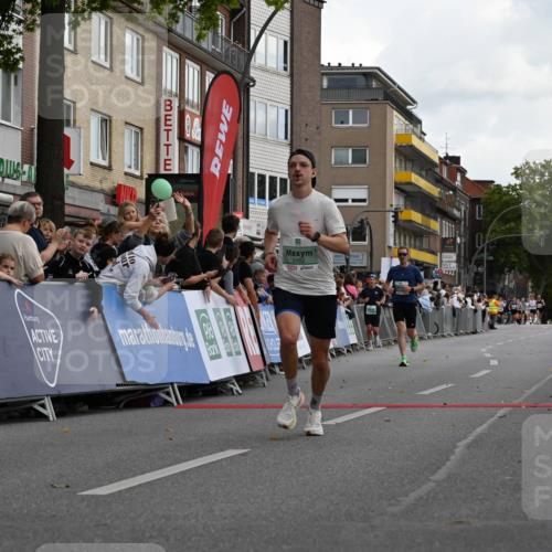 20.09.2026 - PSD Bank Halbmarathon J. Mangold http://msf.ph/oto/10509769 20.09.2026 11:33:38 Ziel 2201, 2482, 4395 meine-sportfotos.de