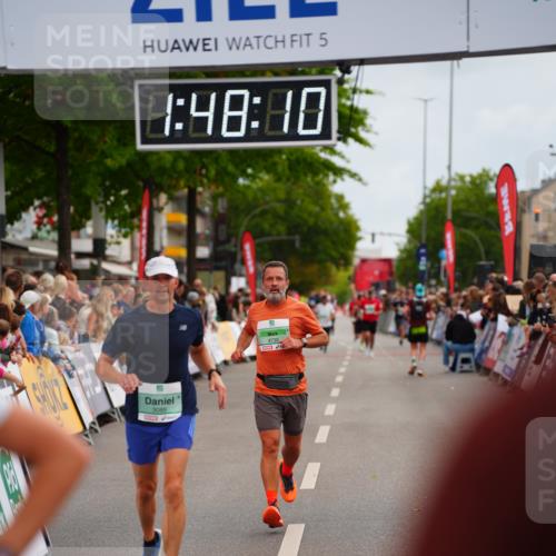 20.09.2026 - PSD Bank Halbmarathon LAZAROV Photography http://msf.ph/oto/10509781 20.09.2026 11:48:10 Ziel 1440, 2309, 2451, 2674, 2707, 3089, 4117, 4739 meine-sportfotos.de