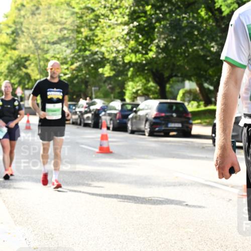20.09.2026 - PSD Bank Halbmarathon Dr. Thomas Lammeyer http://msf.ph/oto/10509863 20.09.2026 11:06:00 Laufen 1306 meine-sportfotos.de