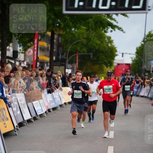 20.09.2026 - PSD Bank Halbmarathon LAZAROV Photography http://msf.ph/oto/10509889 20.09.2026 11:48:19 Ziel 3005, 3089, 4311, 4526, 4739 meine-sportfotos.de