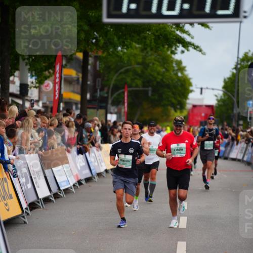 20.09.2026 - PSD Bank Halbmarathon LAZAROV Photography http://msf.ph/oto/10509896 20.09.2026 11:48:19 Ziel 3005, 3089, 4311, 4526, 4739 meine-sportfotos.de