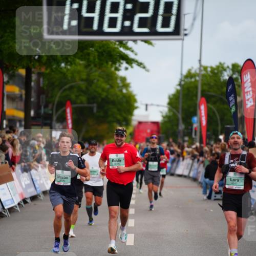 20.09.2026 - PSD Bank Halbmarathon LAZAROV Photography http://msf.ph/oto/10509905 20.09.2026 11:48:19 Ziel 3005, 3089, 4311, 4526, 4739 meine-sportfotos.de