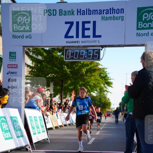 20.09.2026 - PSD Bank Halbmarathon LAZAROV Photography http://msf.ph/oto/10509915 20.09.2026 10:28:59 Laufen 5, 0, 09, 95, 34 meine-sportfotos.de