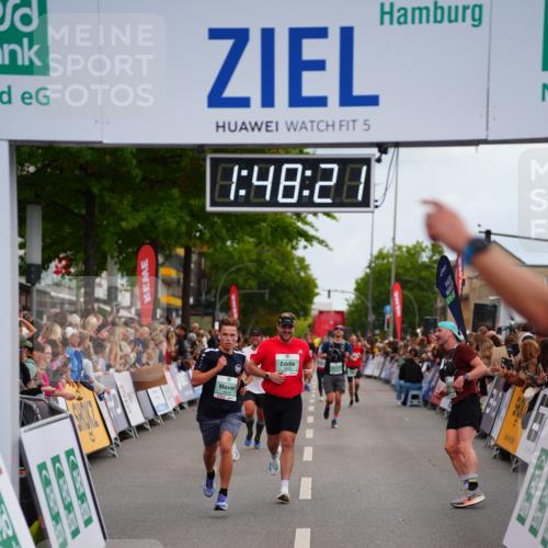 20.09.2026 - PSD Bank Halbmarathon LAZAROV Photography http://msf.ph/oto/10509918 20.09.2026 11:48:20 Ziel 3005, 4311, 4526 meine-sportfotos.de