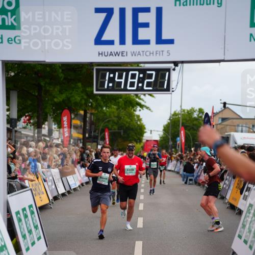 20.09.2026 - PSD Bank Halbmarathon LAZAROV Photography http://msf.ph/oto/10509926 20.09.2026 11:48:20 Ziel 3005, 4311, 4526 meine-sportfotos.de