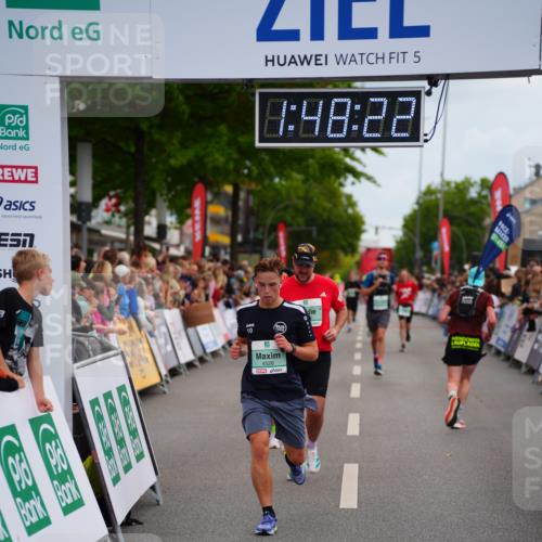 20.09.2026 - PSD Bank Halbmarathon LAZAROV Photography http://msf.ph/oto/10509953 20.09.2026 11:48:21 Ziel 1123, 3005, 4311, 4526 meine-sportfotos.de