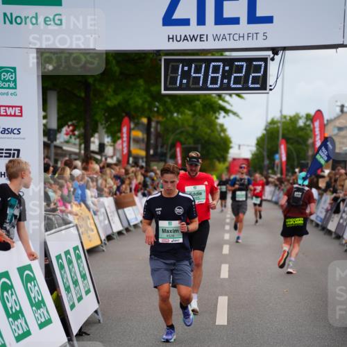 20.09.2026 - PSD Bank Halbmarathon LAZAROV Photography http://msf.ph/oto/10509976 20.09.2026 11:48:21 Ziel 1123, 3005, 4311, 4526 meine-sportfotos.de