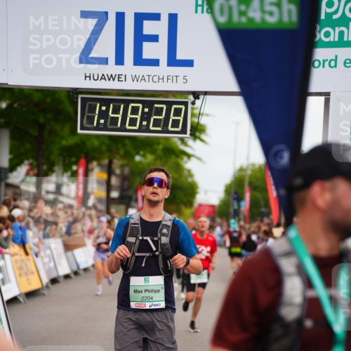 20.09.2026 - PSD Bank Halbmarathon LAZAROV Photography http://msf.ph/oto/10510065 20.09.2026 11:48:27 Ziel 1123, 2204, 3005, 4253, 4311, 4526 meine-sportfotos.de