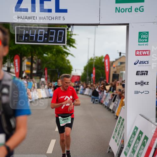20.09.2026 - PSD Bank Halbmarathon LAZAROV Photography http://msf.ph/oto/10510089 20.09.2026 11:48:29 Ziel 1123, 2204, 3005, 3920, 4144, 4253, 4311, 4526 meine-sportfotos.de