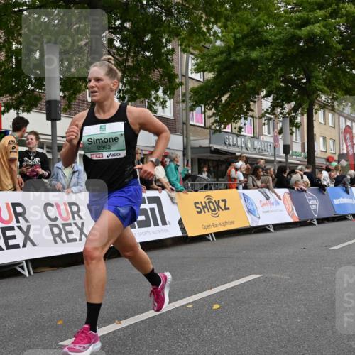 20.09.2026 - PSD Bank Halbmarathon J. Mangold http://msf.ph/oto/10510125 20.09.2026 11:34:55 Ziel 1195, 1327, 1377, 1673, 1930, 2159, 2352 meine-sportfotos.de