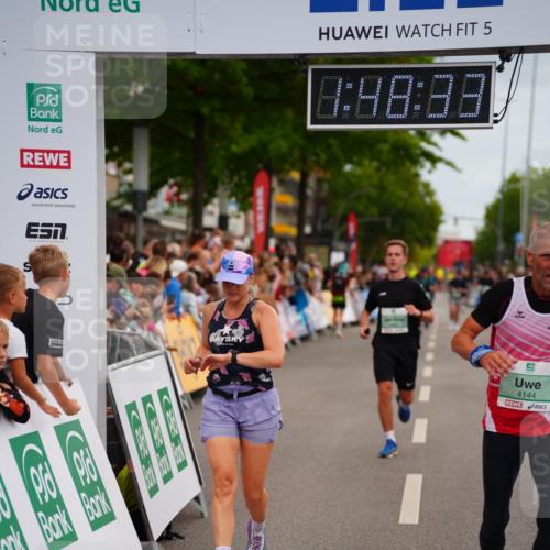 20.09.2026 - PSD Bank Halbmarathon LAZAROV Photography http://msf.ph/oto/10510145 20.09.2026 11:48:32 Ziel 1123, 2204, 3920, 4144, 4253, 4585 meine-sportfotos.de