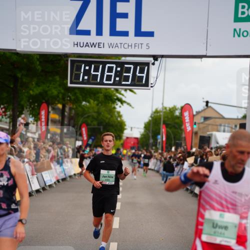 20.09.2026 - PSD Bank Halbmarathon LAZAROV Photography http://msf.ph/oto/10510169 20.09.2026 11:48:33 Ziel 1123, 2204, 3920, 4144, 4253, 4585 meine-sportfotos.de