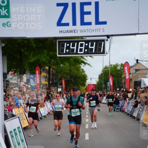 20.09.2026 - PSD Bank Halbmarathon LAZAROV Photography http://msf.ph/oto/10510229 20.09.2026 11:48:40 Ziel 2311, 2552, 2571, 3635, 3920, 4144, 4585 meine-sportfotos.de