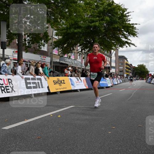 20.09.2026 - PSD Bank Halbmarathon J. Mangold http://msf.ph/oto/10510262 20.09.2026 11:35:07 Ziel 1050, 1355, 1708, 3001, 3067 meine-sportfotos.de
