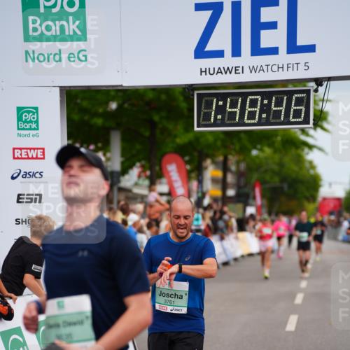 20.09.2026 - PSD Bank Halbmarathon LAZAROV Photography http://msf.ph/oto/10510340 20.09.2026 11:48:45 Ziel 2311, 2552, 2571, 3298, 3635, 3761 meine-sportfotos.de