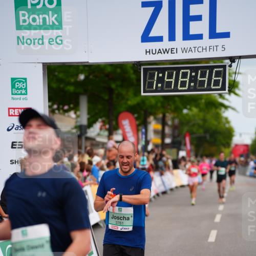20.09.2026 - PSD Bank Halbmarathon LAZAROV Photography http://msf.ph/oto/10510346 20.09.2026 11:48:45 Ziel 2311, 2552, 2571, 3298, 3635, 3761 meine-sportfotos.de