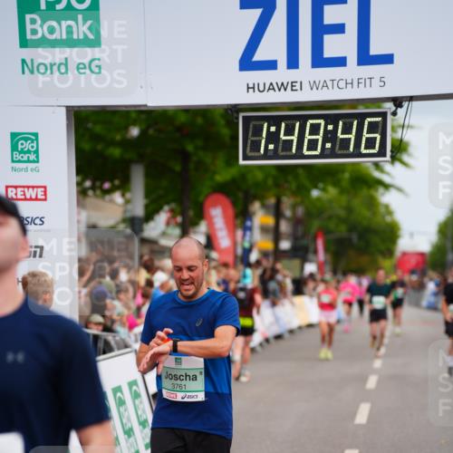 20.09.2026 - PSD Bank Halbmarathon LAZAROV Photography http://msf.ph/oto/10510360 20.09.2026 11:48:46 Ziel 1464, 2311, 2552, 2571, 3298, 3635, 3761 meine-sportfotos.de
