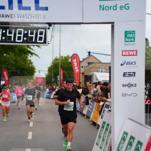 20.09.2026 - PSD Bank Halbmarathon LAZAROV Photography http://msf.ph/oto/10510374 20.09.2026 11:48:47 Ziel 1464, 2311, 2552, 2571, 3298, 3635, 3761 meine-sportfotos.de