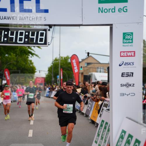 20.09.2026 - PSD Bank Halbmarathon LAZAROV Photography http://msf.ph/oto/10510383 20.09.2026 11:48:48 Ziel 1464, 2311, 2552, 2571, 3298, 3635, 3761, 4627 meine-sportfotos.de