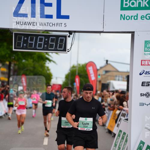 20.09.2026 - PSD Bank Halbmarathon LAZAROV Photography http://msf.ph/oto/10510409 20.09.2026 11:48:49 Ziel 1464, 2311, 2552, 2571, 3298, 3635, 3761, 4627 meine-sportfotos.de