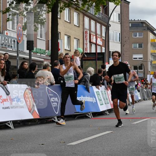 20.09.2026 - PSD Bank Halbmarathon J. Mangold http://msf.ph/oto/10510436 20.09.2026 11:35:35 Ziel 1429, 1614, 2379, 3518, 4075, 4076, 4649, 4705 meine-sportfotos.de