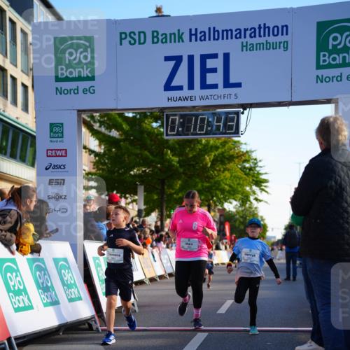 20.09.2026 - PSD Bank Halbmarathon LAZAROV Photography http://msf.ph/oto/10510450 20.09.2026 10:30:07 Laufen 5, 0, 00, 43, 34 meine-sportfotos.de